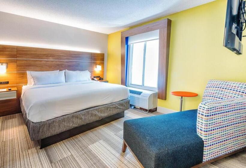 Suite King Size Bed, Holiday Inn Express Charleston Us Highway 17 & I 526, An Ihg