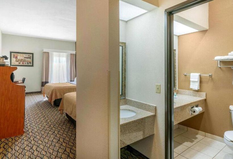 Номер Стандарт, Quality Inn & Suites Jefferson City