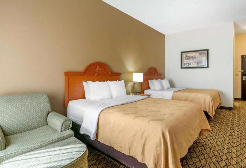 Номер Стандарт, Quality Inn & Suites Jefferson City