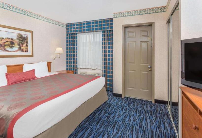 Номер Стандарт Адаптированный для Инвалидов, Ramada By Wyndham Kent Seattle Area