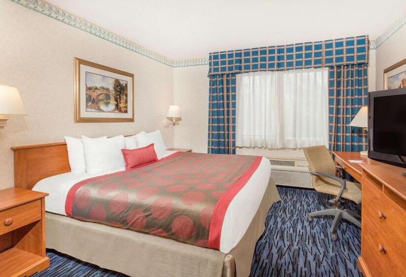 Номер Стандарт, Ramada By Wyndham Kent Seattle Area