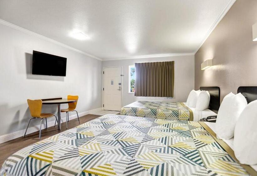 Номер Стандарт, Motel 6lodi, Ca
