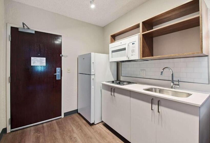 스탠다드 스튜디오, Extended Stay America Suites  Miami  Airport  Doral