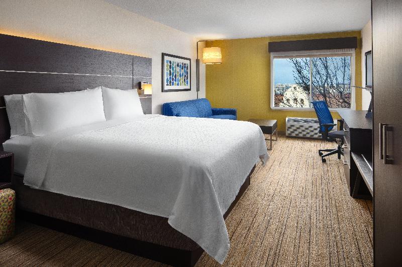 이그제큐티브 룸 킹사이즈 침대, Holiday Inn Express Hotel & Suites Belmont, An Ihg