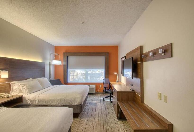 Номер Стандарт, Holiday Inn Express Hotel & Suites Oshkosh   State Route 41, An Ihg