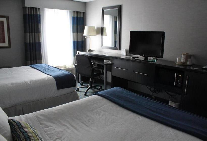 Люкс Адаптированный для Инвалидов, Holiday Inn Express Janesville I 90 & Us Highway 14, An Ihg