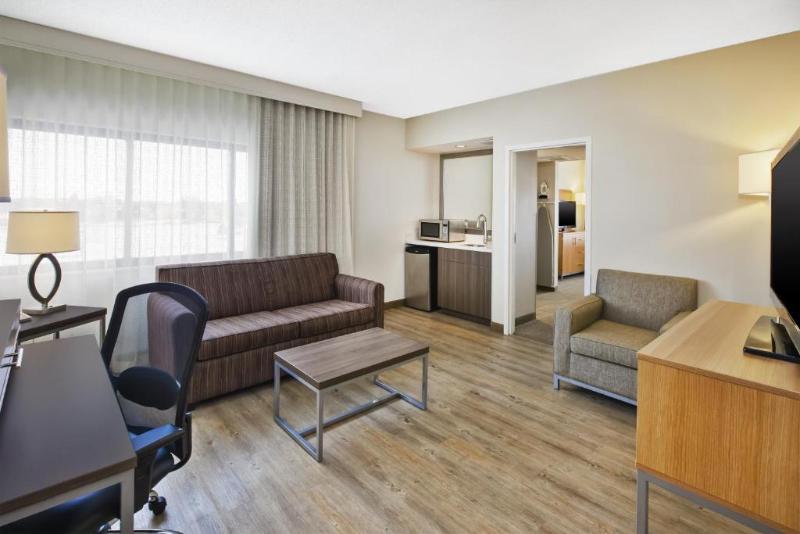 Люкс Кровать Кинг, Holiday Inn Rapid City   Rushmore Plaza, An Ihg