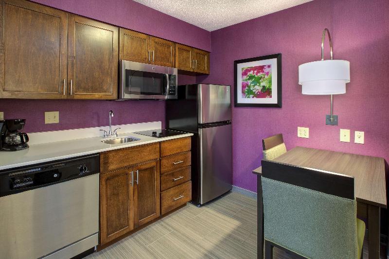 Люкс Кровать Кинг, Homewood Suites By Hilton Daytonsouth
