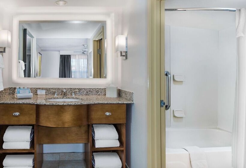 Люкс 2 Спальни, Mainstay Suites Phoenix North