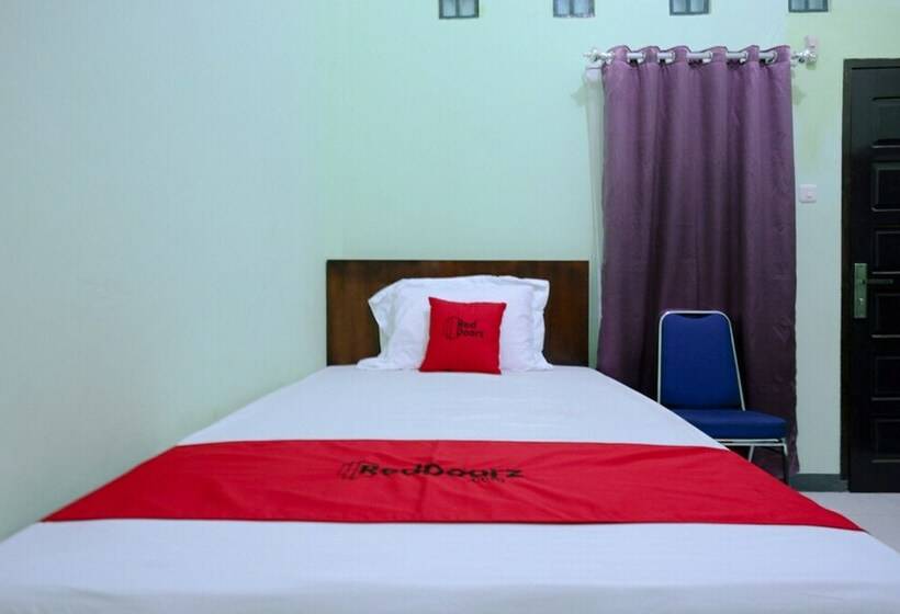 اتاق استاندارد, Reddoorz Near Universitas Cokroaminoto Palopo