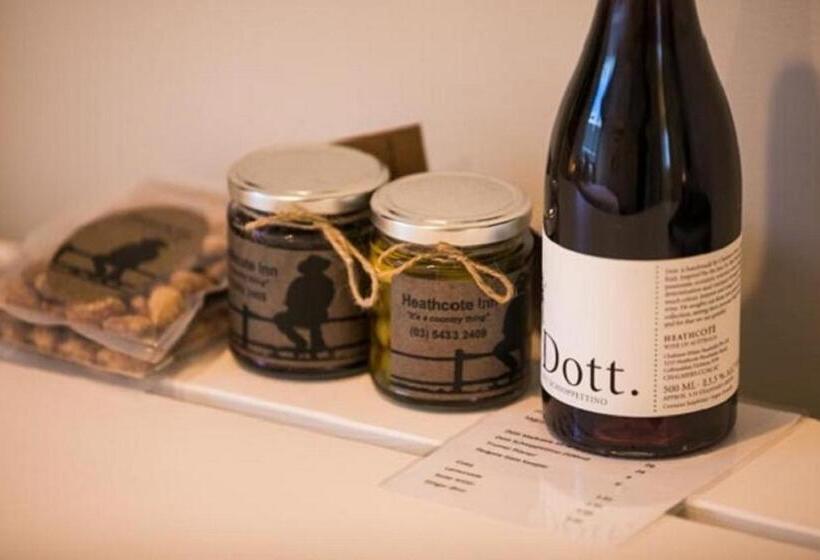 패밀리 스위트, Heathcote Inn