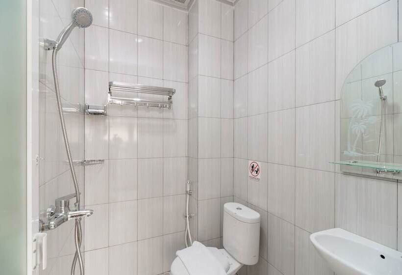 Номер Стандарт, Reddoorz Plus Near Rs Rk Charitas 2 Palembang