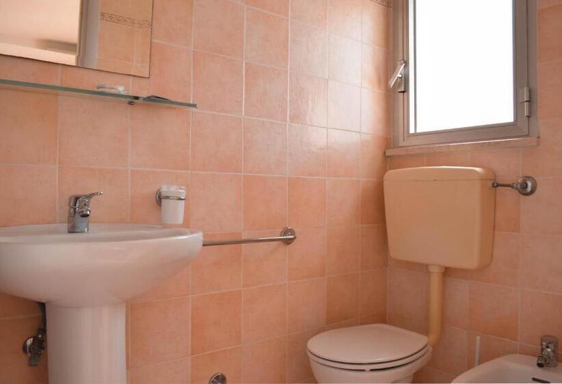 Quarto Estandar com Sacada, Zeus