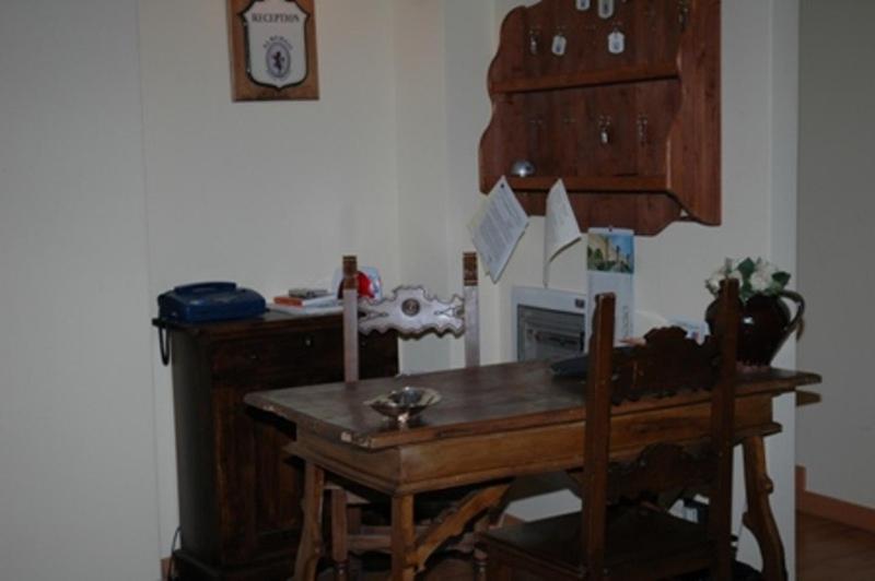 标准单人间, Albergo Montenerone