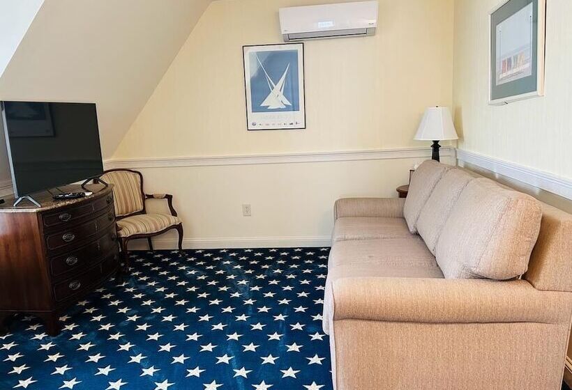 Люкс, America's Cup Inn Newport