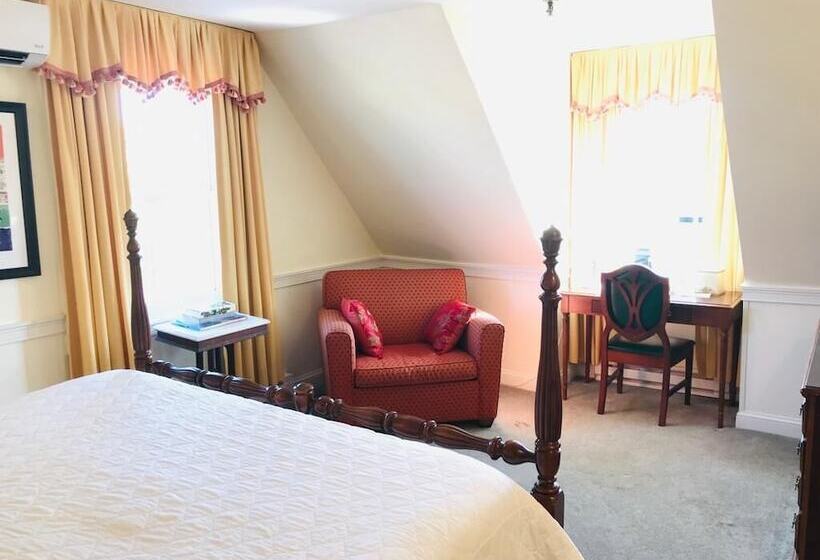 Люкс, America's Cup Inn Newport