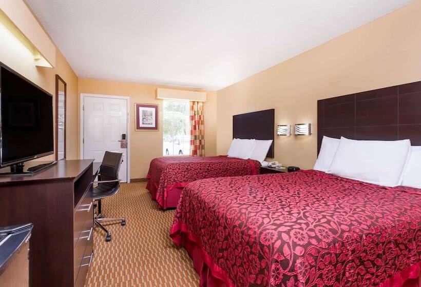 Номер Стандарт 2 Двуспальные Кровати, Days Inn By Wyndham Simpsonville
