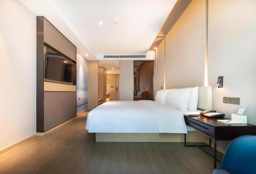Номер Superior, Atour Hotel Ningbo Sanjiangkou Bund Book City