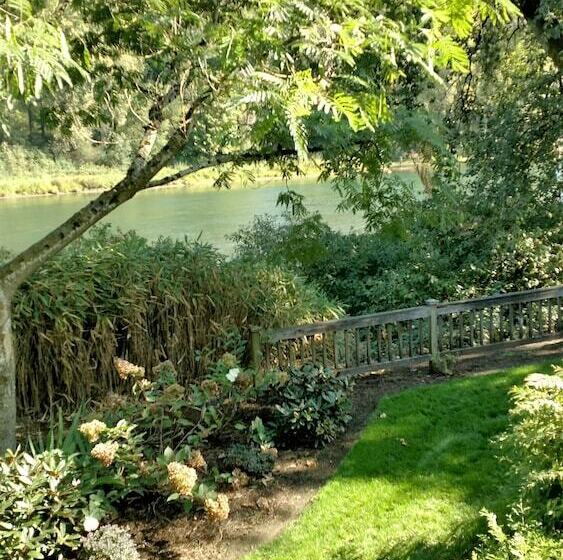 标准间带双人床, Lewis River Inn