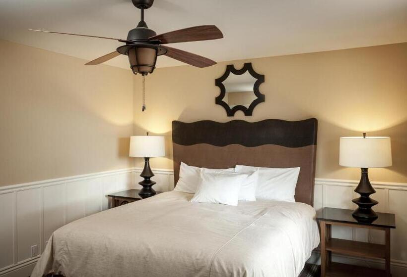 스탠다드 룸 킹사이즈 침대, Lighthouse Lodge & Cottages