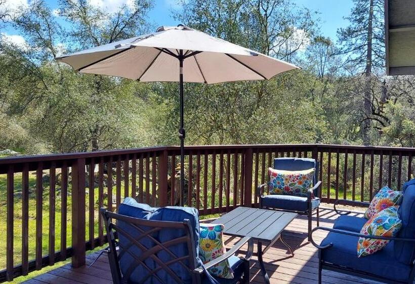 Номер Deluxe, Little Valley Inn