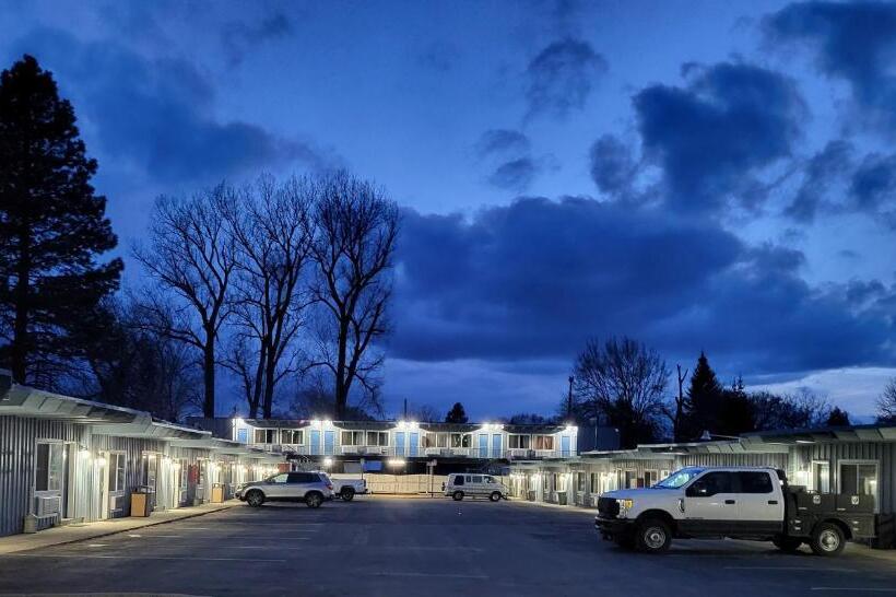Номер Стандарт, Lakeview Lodge Motel