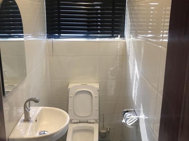 سوییت اجرایی, Mesorein Luxury