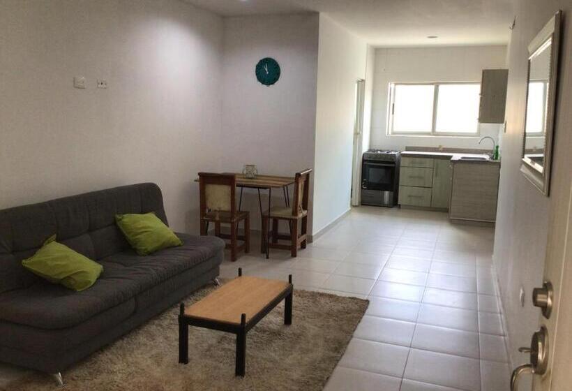 스위트, Nueve Uno Hostel