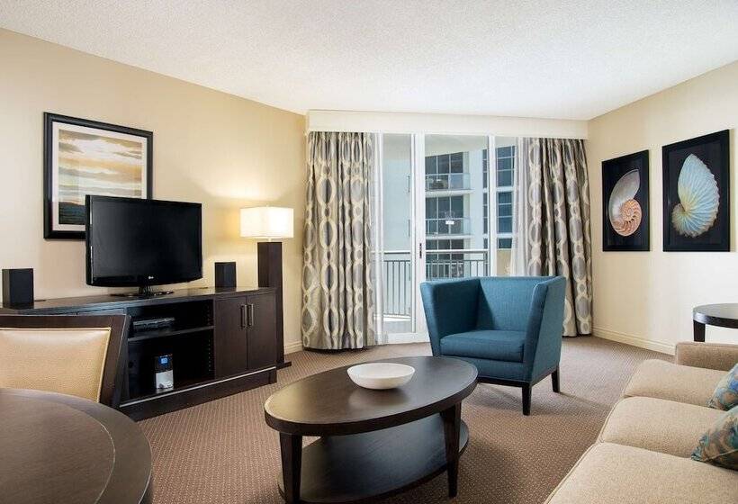 Люкс Боковой Вид на Море, Doubletree Resort & Spa By Hilton Ocean Pointn. Miami Beach