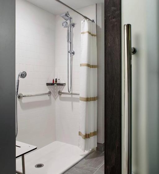 Стандартный Номер Кровать Кинг, Marriott Cincinnati Northeast