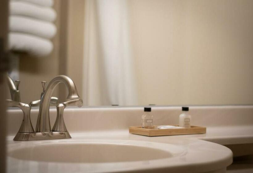 스탠다드 룸, Monument Inn & Suites