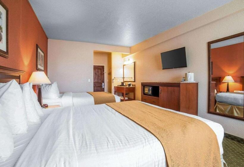 标准间, Quality Inn Winnemucca  Model T Casino