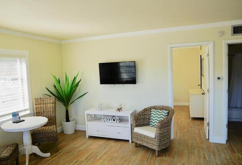 سوئیت با چشم‌انداز, The Molloy   Treasure Island Suites & Cottages