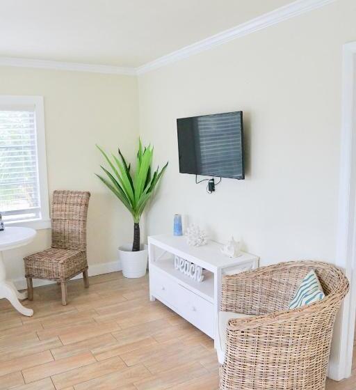 سوییت, The Molloy   Treasure Island Suites & Cottages