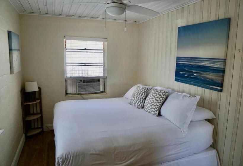 سوئیت با تخت بزرگ, The Molloy   Treasure Island Suites & Cottages