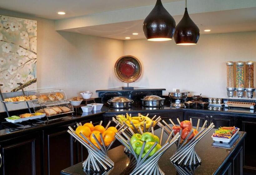 Номер Deluxe Кровать Кинг, Ann Arbor Marriott Ypsilanti At Eagle Crest