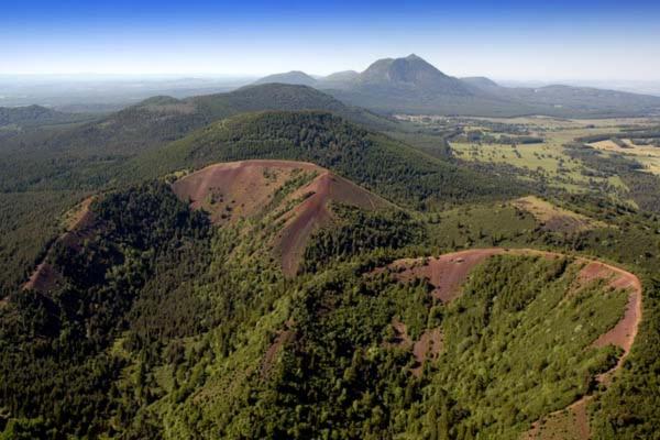Номер Стандарт Вид на Озеро, Entre Lacs Et Volcans