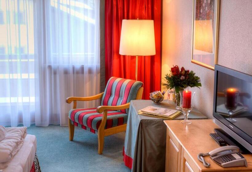 Номер Стандарт, Pension Grissemann