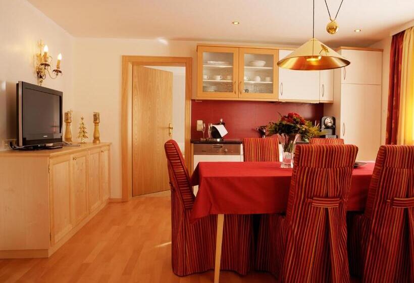 2 Szobás Apartman, Pension Grissemann