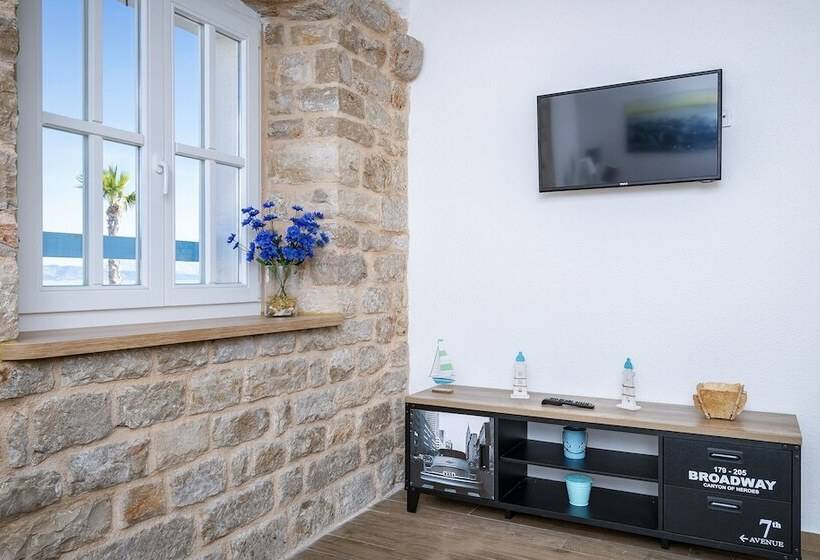 Апартаменты Deluxe 1 Спальня Вид на Море, Villa Riva