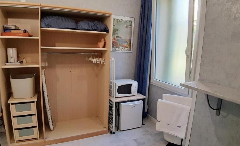 Номер Стандарт Вид на Сад, Chambre D'hôtes Du Mas Julianas
