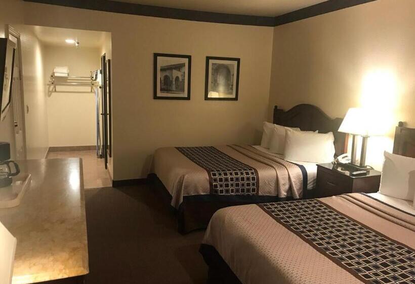 Семейный Номер, Oakridge Inn