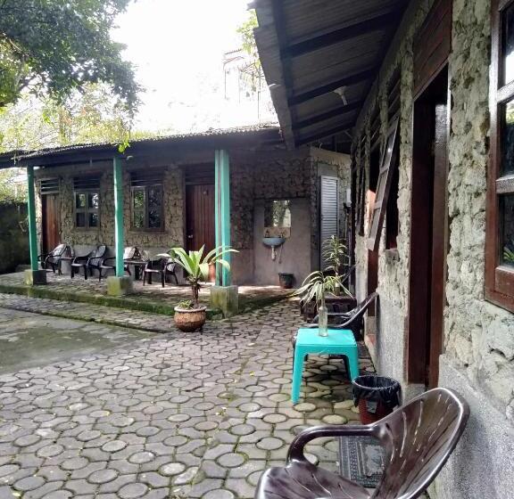 اتاق استاندارد با سرویس بهداشتی مشترک, Bagus Bay Homestay