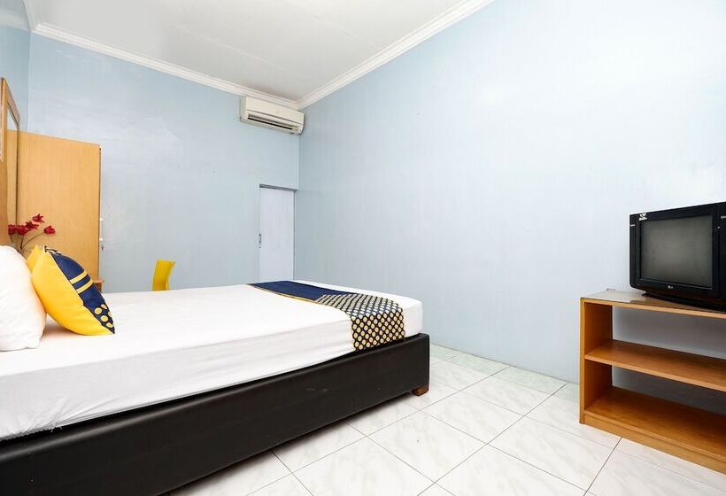 Семейный Номер, Spot On 2240 Simpang Tujuh Residence