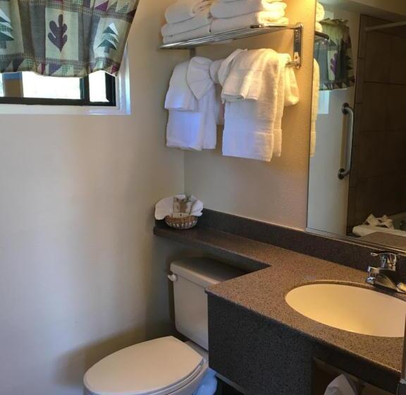 اتاق استاندارد با 2 تخت دوبل, Pepper Tree Inn Tahoe City