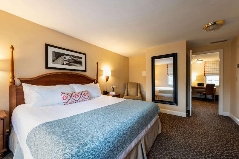 Suite Pat King, Port Inn And Suites Portsmouth, Ascend Hotel Collection