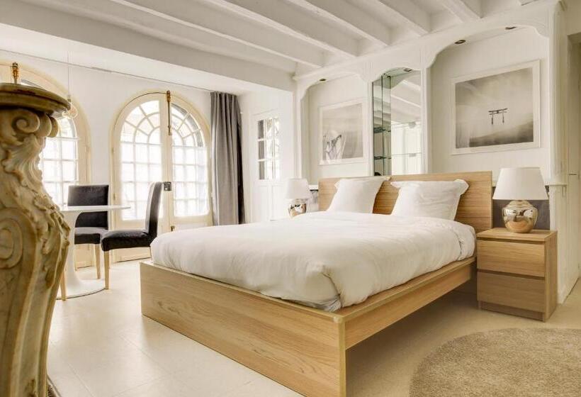 سوییت خانوادگی, Les Chambres Lune