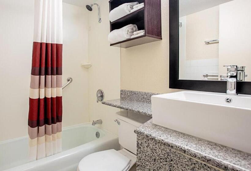 اتاق لوکس با تخت بزرگ, Red Roof Inn Plus+ Wichita East