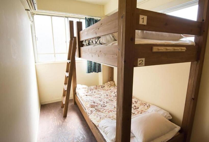 Номер Стандарт Четырехместный Совместный Санузел, Hostel Q