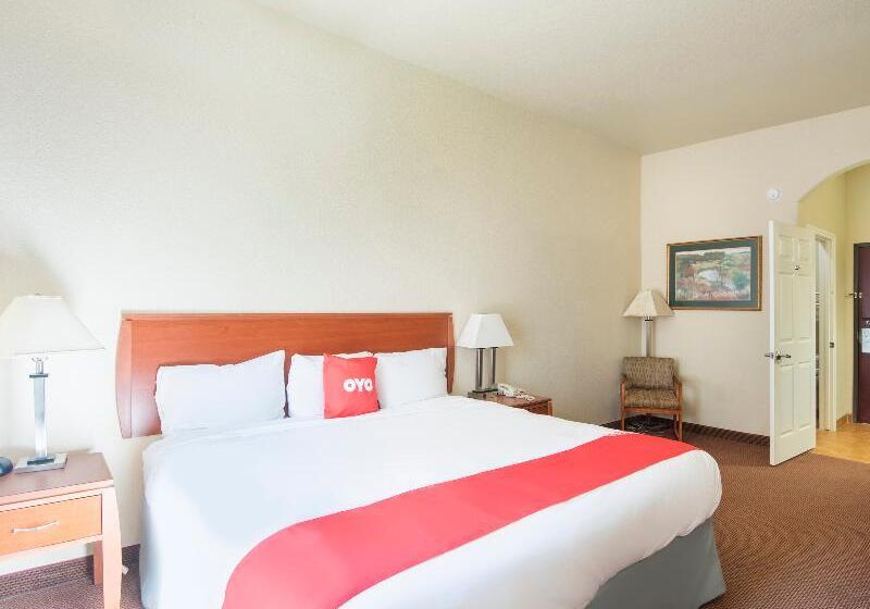Стандартный Номер Кровать Кинг, Oyo Townhouse Clute Lake Jackson